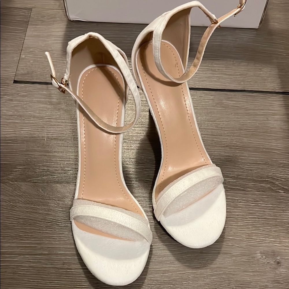 Elegant White Women's Heels - Picture 3 of 5